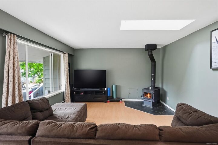 Property Photo: 358 Aldous Rd BC V0N 1G0