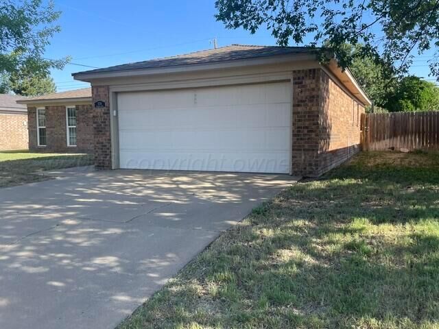 Property Photo:  1124 Trinchera  TX 79110-3509 