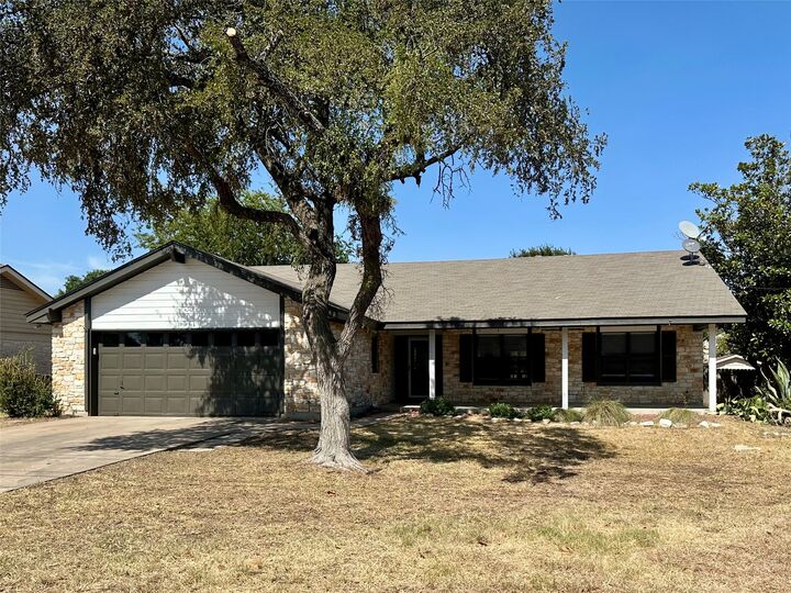 Property Photo:  3419 Bluebonnet Trail  TX 78628 