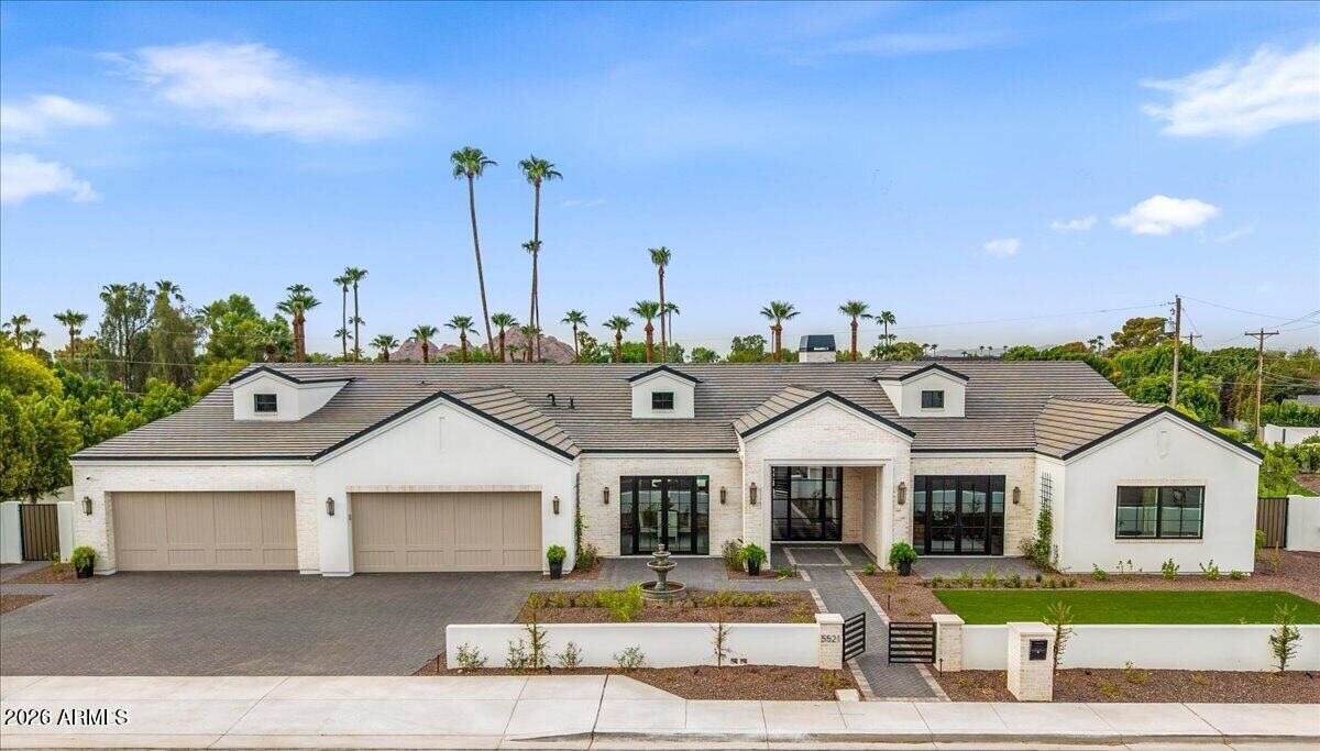Property Photo:  5521 E Lafayette Boulevard  AZ 85018 