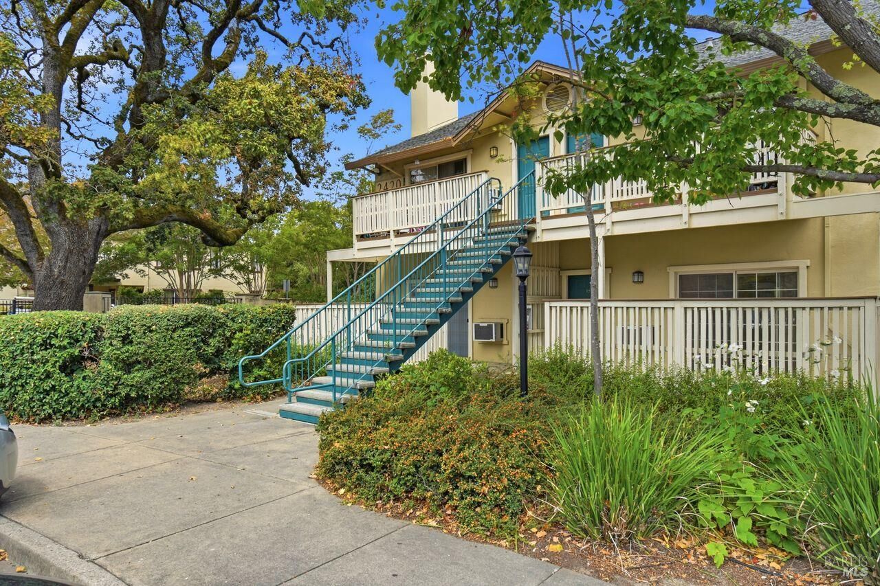 Property Photo: 2420 Edgewater Drive 15 CA 95407