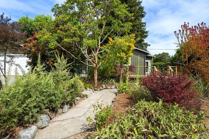 Property Photo:  13190 Dupont Road  CA 95472 