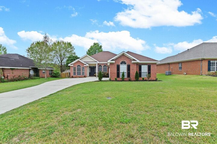 Property Photo: 27471 Stratford Glen Drive AL 36526
