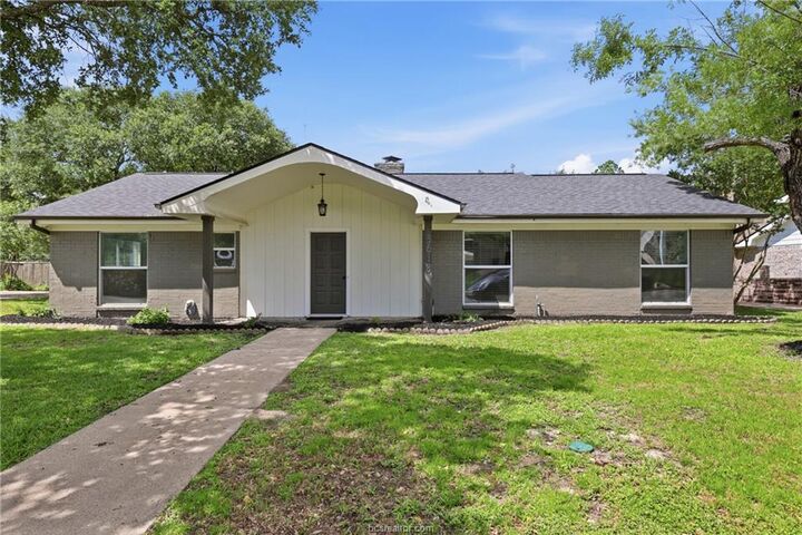 Property Photo:  3618 Sunnybrook Lane  TX 77802 