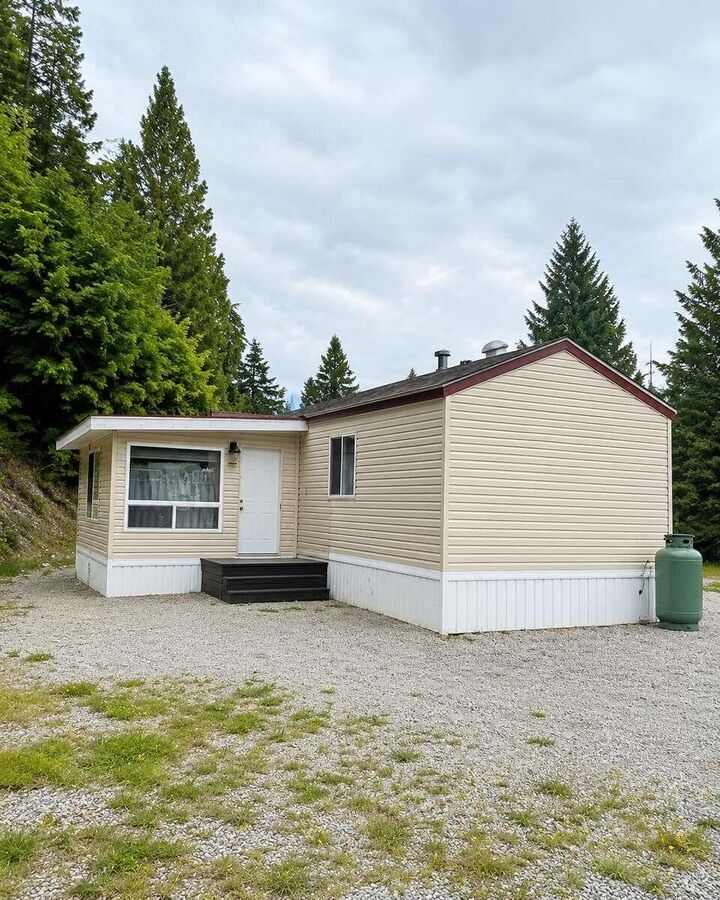 7668 Sunshine Coast Highway 15 — photo 1