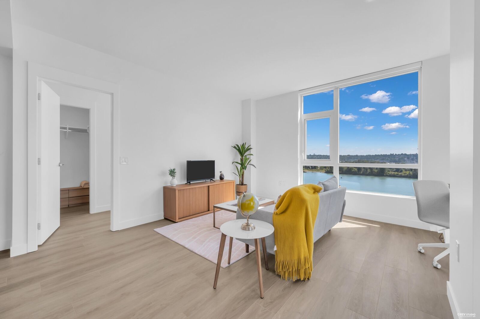 Property Photo: 618 Carnarvon Street 910 BC V3M 0N9