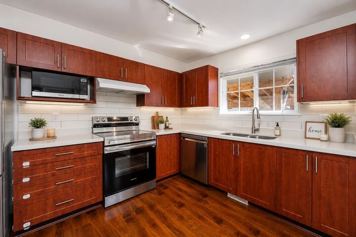 Property Photo: 8888 151 Street 94 BC V3R 0Z9