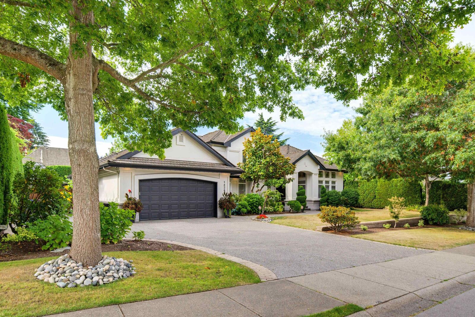 Property Photo: 16266 High Park Avenue BC V3Z 0H5