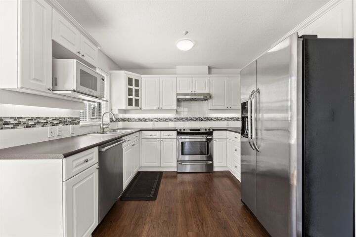 Property Photo:  20448 Park Avenue 213  BC V3A 4N3 
