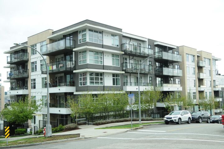 Property Photo:  1012 Auckland Street 307  BC V3M 0M3 