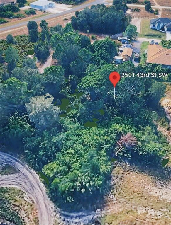 Property Photo:  2501 43rd St SW  FL 33976 