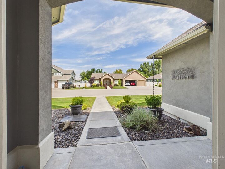 Property Photo:  2517 Monarch St.  ID 83617 