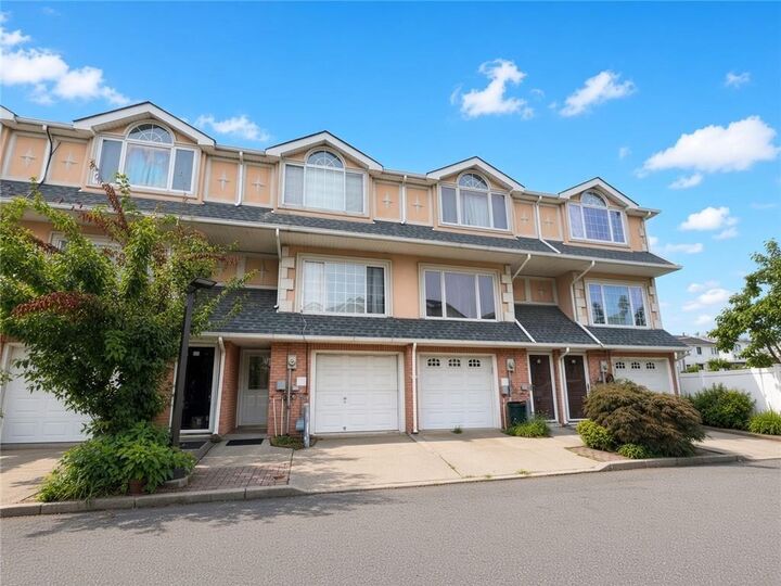 Property Photo: 65 Alex Circle NY 10305