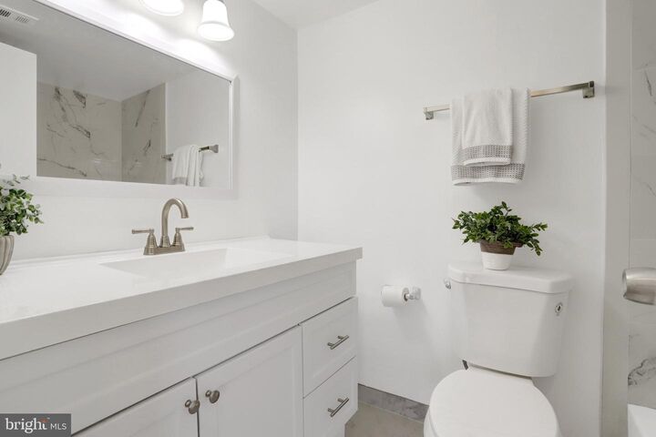 Property Photo:  2909 Charing Cross Road 13  VA 22042 