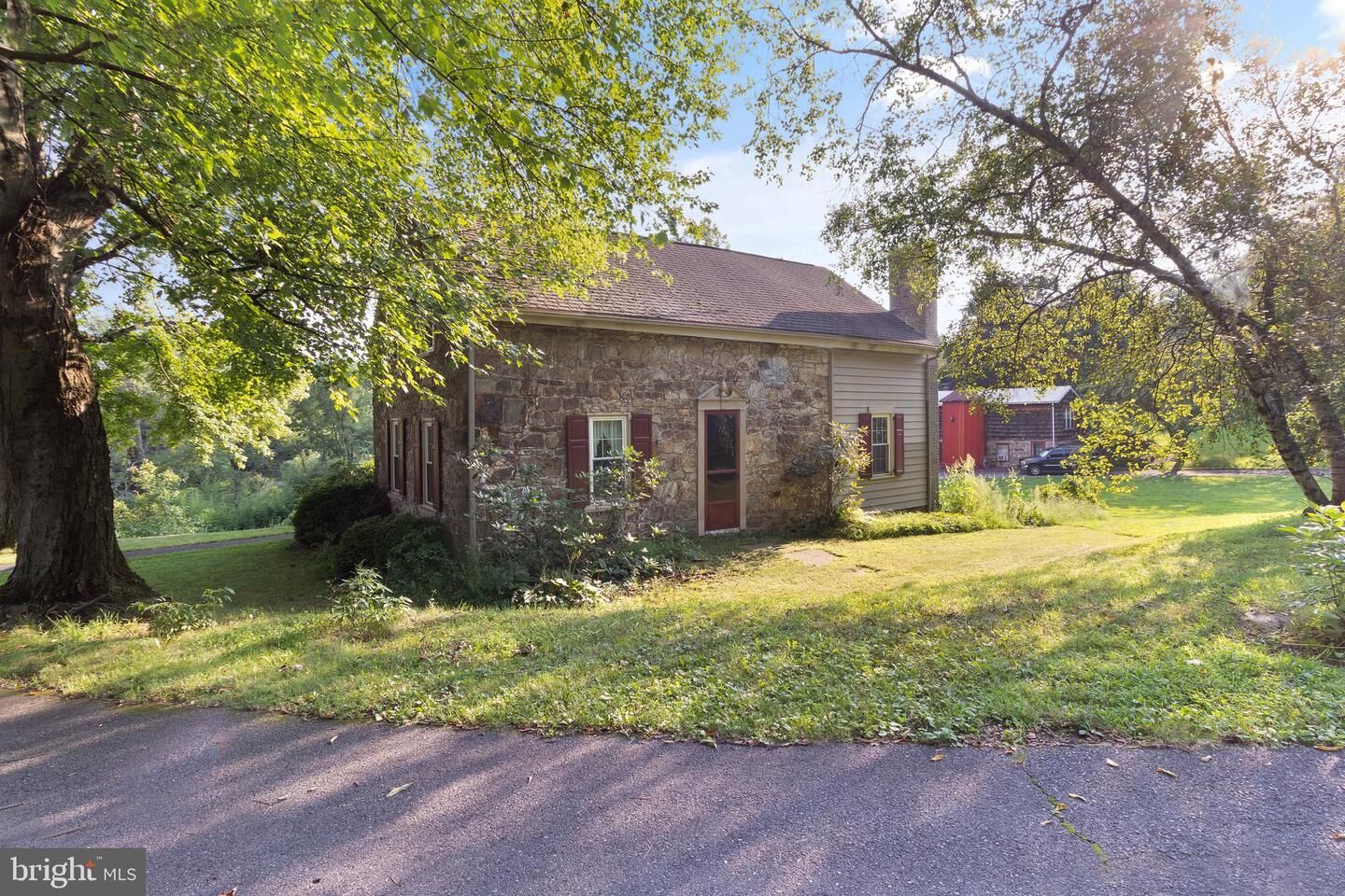 Property Photo:  2155 Morgan Hill Road  PA 18042 