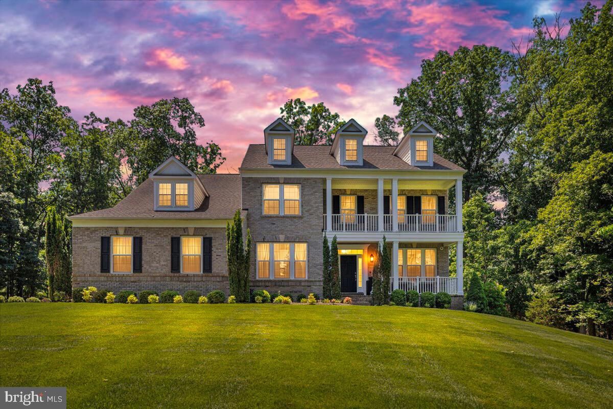 Property Photo: 40753 Greyhouse Place VA 20175
