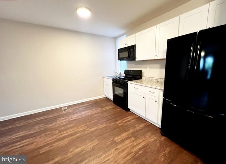 Property Photo: 5815 Catharine Street Apt A PA 19143