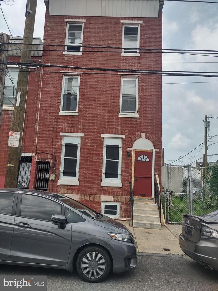 Property Photo:  3114 Emerald Street  PA 19134 