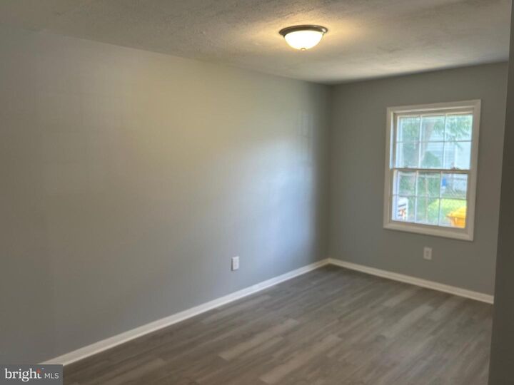 Property Photo: 634 Chapelgate Drive MD 21113