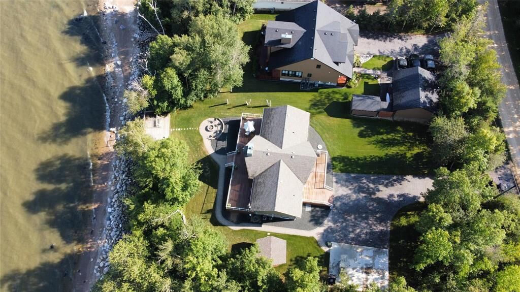 Property Photo:  119 Lake Drive  MB R0C 1B0 