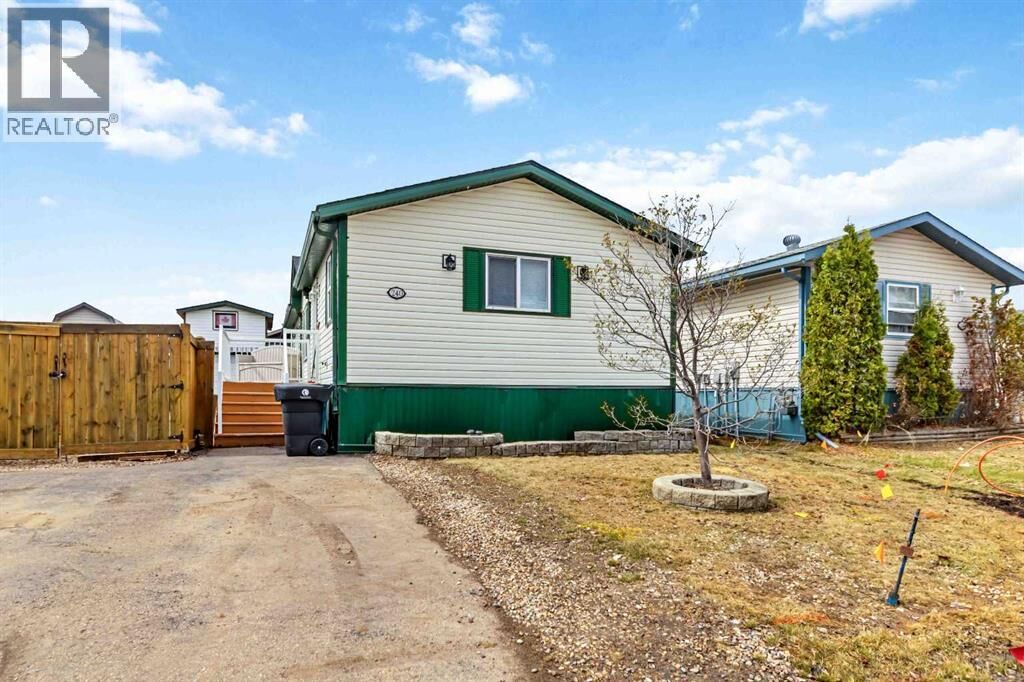 Property Photo:  240 McKinlay Crescent  AB T9K 2M8 