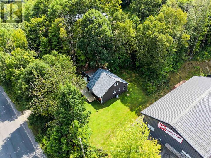 Property Photo:  103 Lindgren Road West  ON P1H 1Y2 