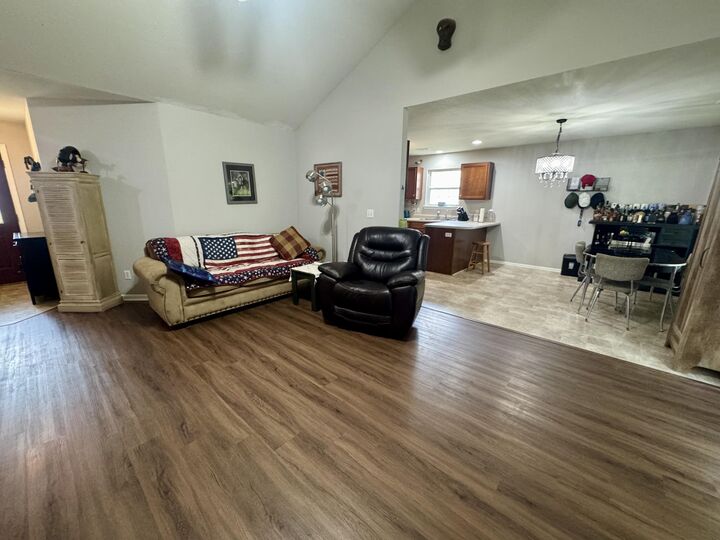 Property Photo: 5006 Sandstone Dr MO 65202