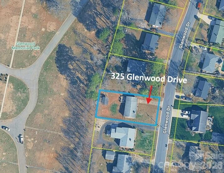 Property Photo:  325 Glenwood Drive  NC 28115 