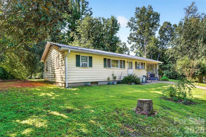 Property Photo: 55 Edwards Drive NC 28761