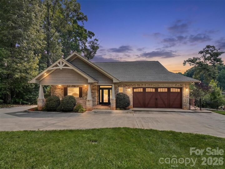 Property Photo: 3826 Landmark Drive NC 28673