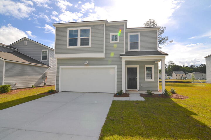 Property Photo: 333 Matuskovic Drive SC 29414
