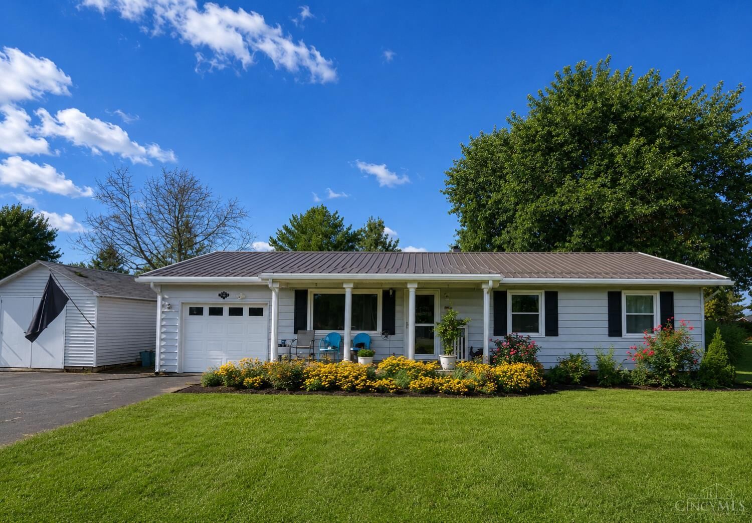 Property Photo:  70 Lark Street  OH 45697 