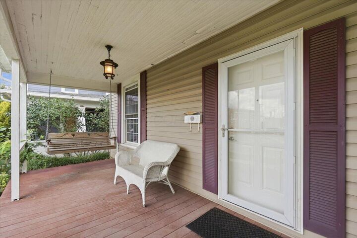 Property Photo:  126 N Walnut Street  OH 43040 