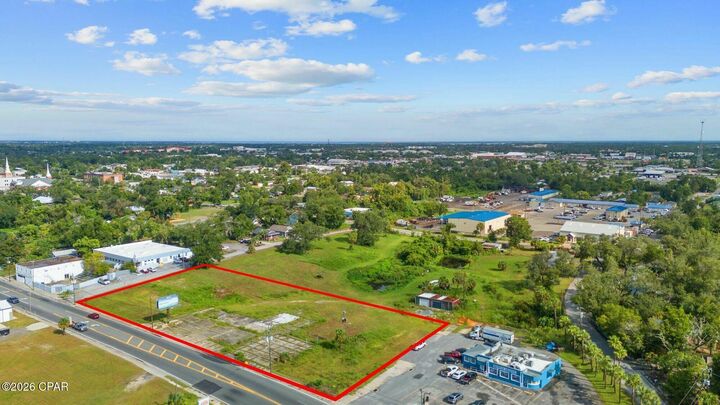 Property Photo:  519-531 E 6th Street  FL 32401 