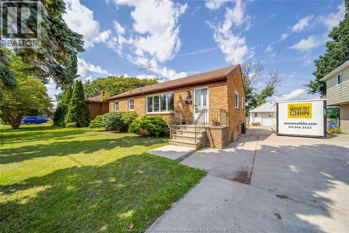 Property Photo:  557 Victory  ON N9J 1V5 