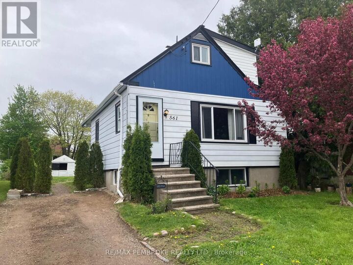 561 Hamilton Street West — photo 1