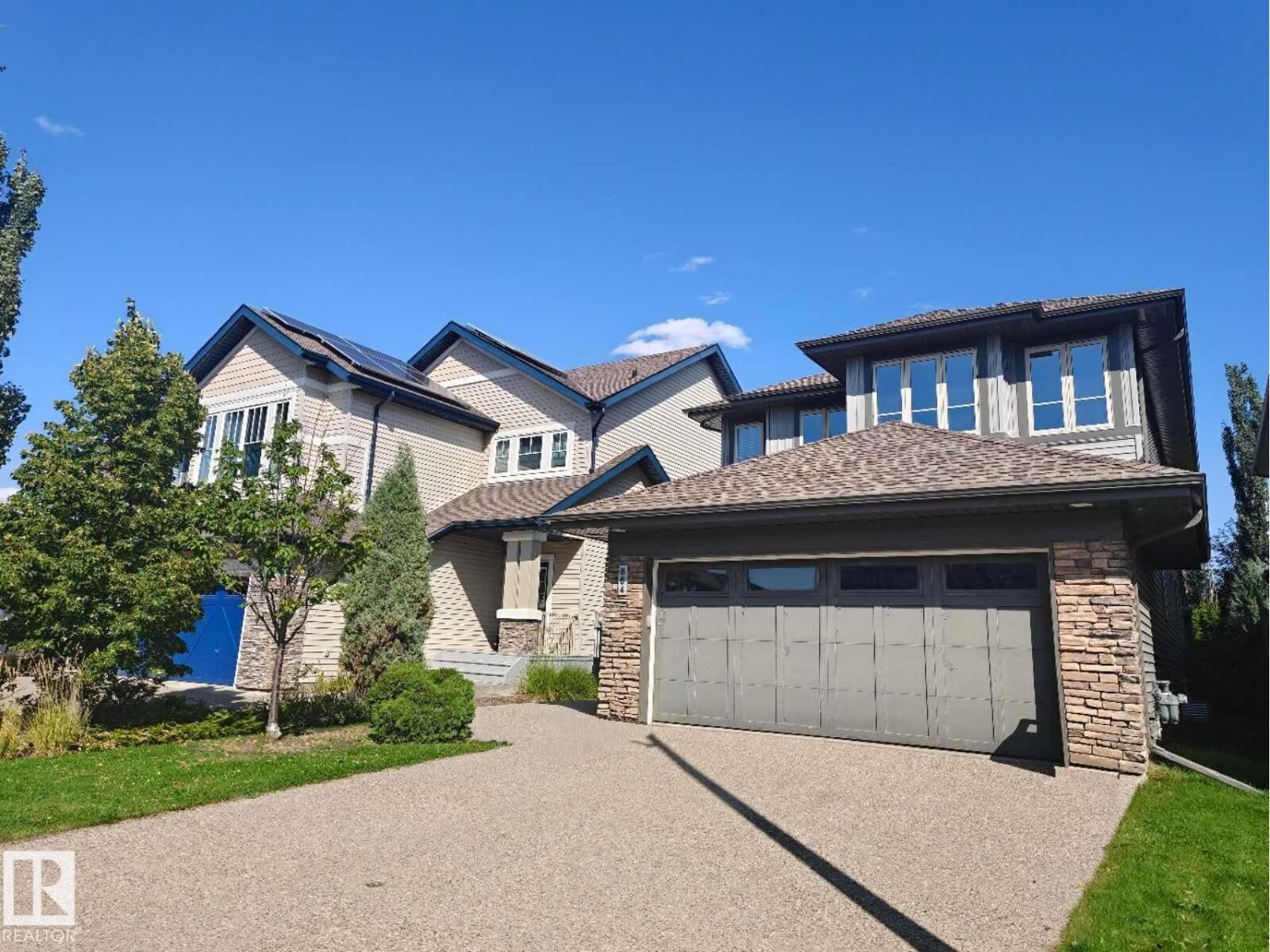 Property Photo:  864 Armitage Wd SW  AB T6W 0K4 