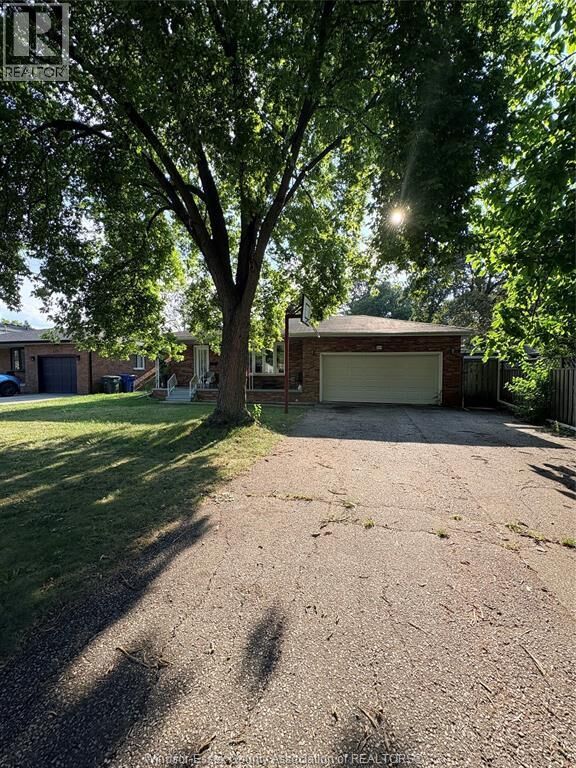 Property Photo:  569 Lesperance Road Lower  ON N8N 1W5 
