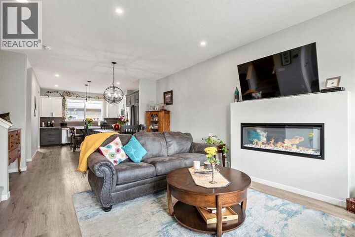 Property Photo: 32 Wolf Crescent AB T1S 5V2