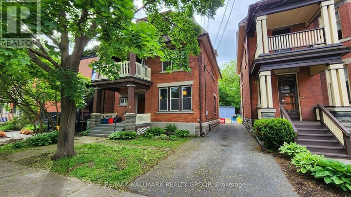Property Photo:  122 Fourth Avenue 3  ON K1S 2L4 
