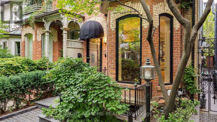 Property Photo:  53 Hazelton Avenue  ON M5R 2E3 