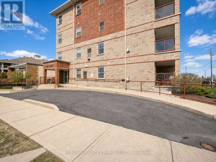 Property Photo:  341 Water Street West 402  ON K6J 1A5 
