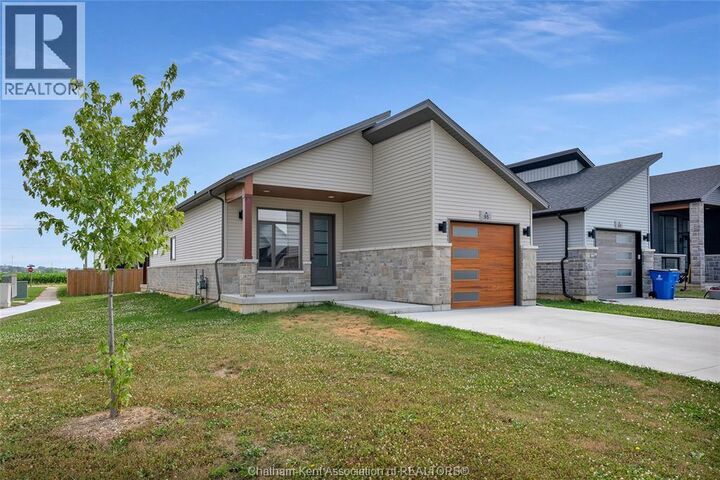 Property Photo:  95 Ironwood Trail  ON N7M 0A5 