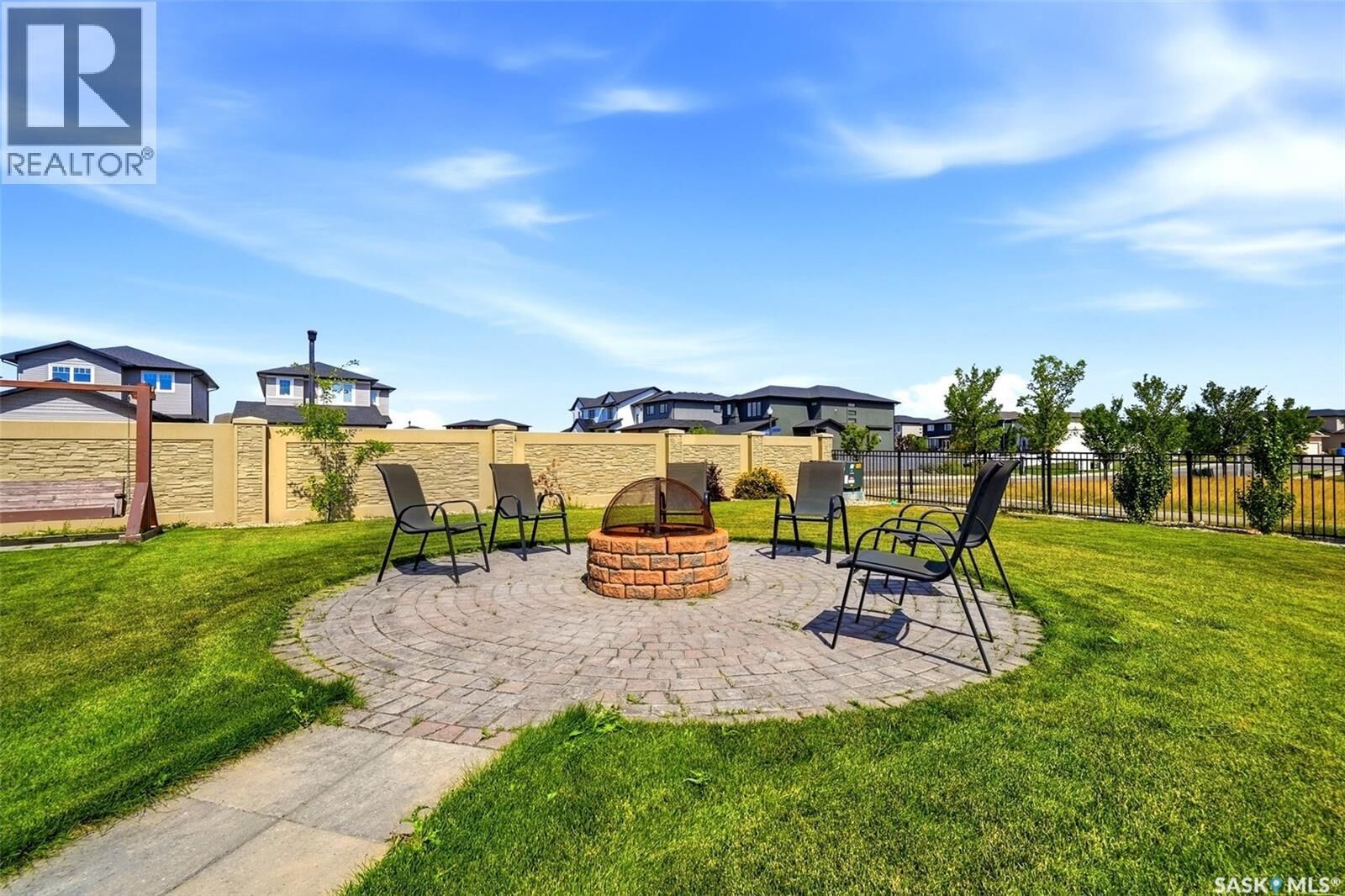 Property Photo:  5148 Green Crescent  SK S4V 3S9 