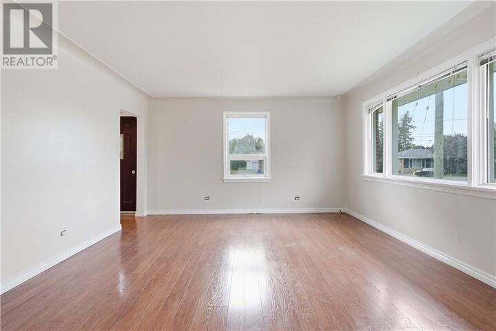 Property Photo:  1442 Agincourt Avenue  ON P3A 3J9 