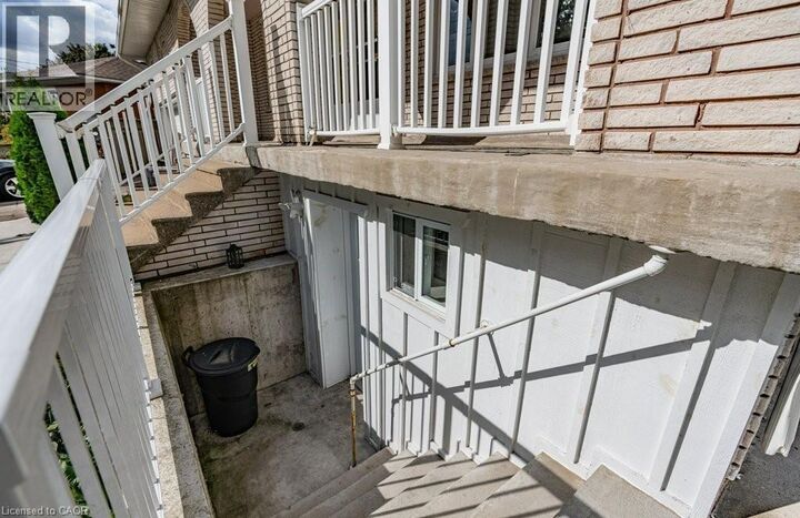 Property Photo:  271 Carson Drive Lower  ON L8T 2X8 