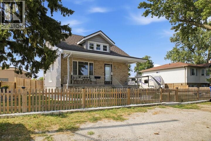Property Photo:  610 Brazil Avenue  ON N8X 2X5 