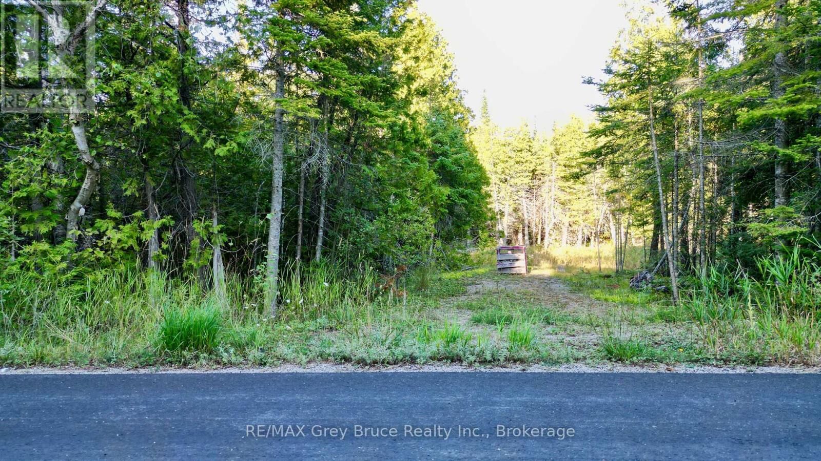 Property Photo:  8 Devils Glen  ON N0H 1X0 