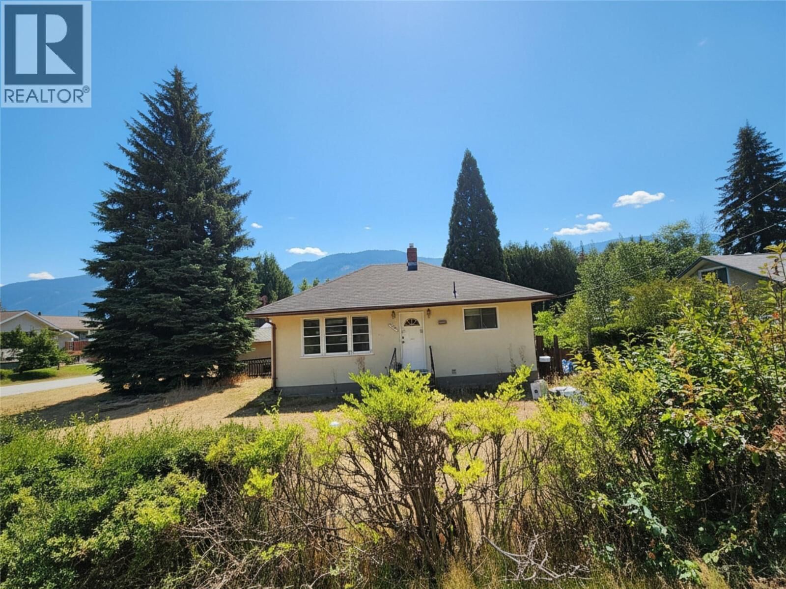 Property Photo: 3001 5th Avenue BC V1N 2V3