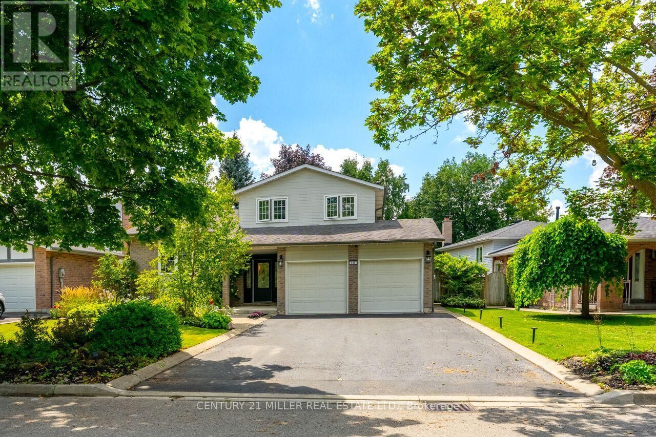 Property Photo: 619 Moorelands Crescent ON L9T 4B3